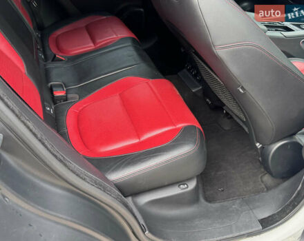 Білий Ягуар Ф-Пейс, об'ємом двигуна 2 л та пробігом 100 тис. км за 25700 $, фото 65 на Automoto.ua