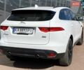 Белый Ягуар Ф-Пейс, объемом двигателя 2 л и пробегом 120 тыс. км за 22900 $, фото 2 на Automoto.ua