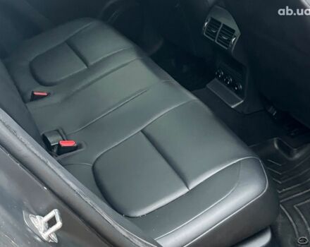 Белый Ягуар Ф-Пейс, объемом двигателя 2 л и пробегом 80 тыс. км за 25990 $, фото 26 на Automoto.ua