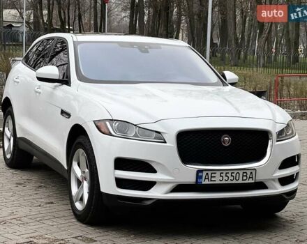 Белый Ягуар Ф-Пейс, объемом двигателя 3 л и пробегом 140 тыс. км за 21500 $, фото 2 на Automoto.ua