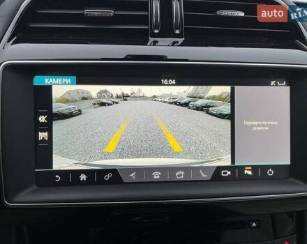 Білий Ягуар Ф-Пейс, об'ємом двигуна 3 л та пробігом 18 тис. км за 23990 $, фото 17 на Automoto.ua