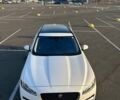 Білий Ягуар Ф-Пейс, об'ємом двигуна 2 л та пробігом 78 тис. км за 34200 $, фото 8 на Automoto.ua
