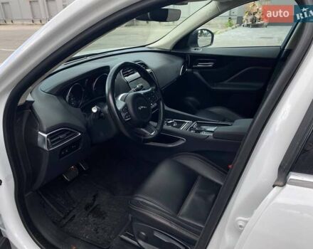 Ягуар Ф-Пейс 2018 у Києві на Automoto.ua Білий Ягуар Ф-Пейс, об'ємом двигуна 2 л та пробігом 121 тис. км за 23990 $, фото 15 на Automoto.ua