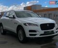 Белый Ягуар Ф-Пейс, объемом двигателя 2 л и пробегом 121 тыс. км за 23490 $, фото 4 на Automoto.ua