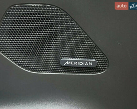 Белый Ягуар Ф-Пейс, объемом двигателя 2 л и пробегом 80 тыс. км за 25990 $, фото 18 на Automoto.ua