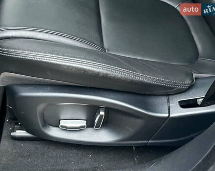 Белый Ягуар Ф-Пейс, объемом двигателя 2 л и пробегом 80 тыс. км за 25990 $, фото 34 на Automoto.ua