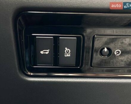 Белый Ягуар Ф-Пейс, объемом двигателя 2 л и пробегом 121 тыс. км за 23490 $, фото 34 на Automoto.ua