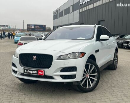 Белый Ягуар Ф-Пейс, объемом двигателя 2 л и пробегом 129 тыс. км за 25590 $, фото 1 на Automoto.ua