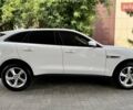 Білий Ягуар Ф-Пейс, об'ємом двигуна 2 л та пробігом 140 тис. км за 21900 $, фото 12 на Automoto.ua