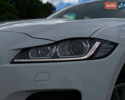 Ягуар Ф-Пейс 2018 у Києві на Automoto.ua Білий Ягуар Ф-Пейс, об'ємом двигуна 2 л та пробігом 121 тис. км за 23990 $, фото 3 на Automoto.ua