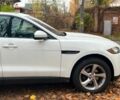 Белый Ягуар Ф-Пейс, объемом двигателя 2 л и пробегом 80 тыс. км за 25990 $, фото 14 на Automoto.ua