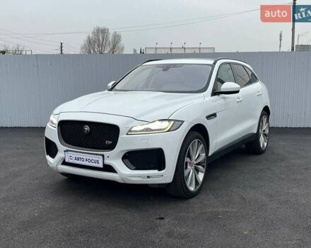 Білий Ягуар Ф-Пейс, об'ємом двигуна 3 л та пробігом 18 тис. км за 23990 $, фото 3 на Automoto.ua
