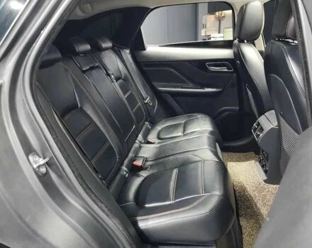 Белый Ягуар Ф-Пейс, объемом двигателя 0 л и пробегом 43 тыс. км за 15400 $, фото 9 на Automoto.ua