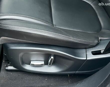 Белый Ягуар Ф-Пейс, объемом двигателя 2 л и пробегом 80 тыс. км за 25990 $, фото 34 на Automoto.ua