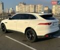 Білий Ягуар Ф-Пейс, об'ємом двигуна 2 л та пробігом 78 тис. км за 34200 $, фото 2 на Automoto.ua