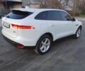 Белый Ягуар Ф-Пейс, объемом двигателя 2 л и пробегом 130 тыс. км за 23045 $, фото 3 на Automoto.ua