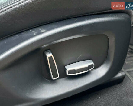 Белый Ягуар Ф-Пейс, объемом двигателя 2 л и пробегом 80 тыс. км за 25990 $, фото 19 на Automoto.ua