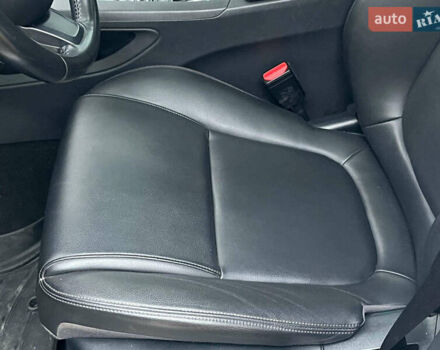 Белый Ягуар Ф-Пейс, объемом двигателя 2 л и пробегом 80 тыс. км за 25990 $, фото 35 на Automoto.ua