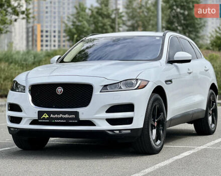 Білий Ягуар Ф-Пейс, об'ємом двигуна 2 л та пробігом 78 тис. км за 27000 $, фото 4 на Automoto.ua