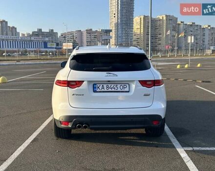 Білий Ягуар Ф-Пейс, об'ємом двигуна 2 л та пробігом 78 тис. км за 34200 $, фото 3 на Automoto.ua