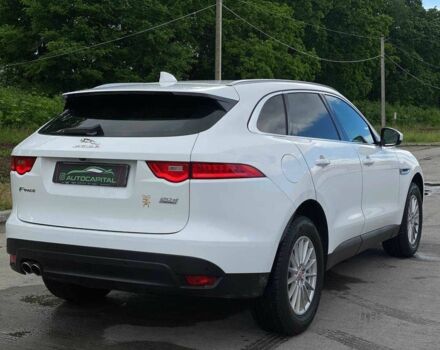 Белый Ягуар Ф-Пейс, объемом двигателя 2 л и пробегом 121 тыс. км за 23990 $, фото 6 на Automoto.ua