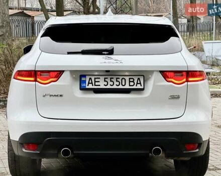 Белый Ягуар Ф-Пейс, объемом двигателя 3 л и пробегом 140 тыс. км за 21500 $, фото 13 на Automoto.ua