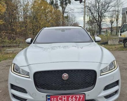 Белый Ягуар Ф-Пейс, объемом двигателя 2 л и пробегом 129 тыс. км за 25400 $, фото 6 на Automoto.ua
