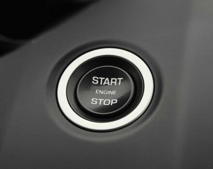 Белый Ягуар Ф-Пейс, объемом двигателя 2 л и пробегом 120 тыс. км за 25500 $, фото 23 на Automoto.ua