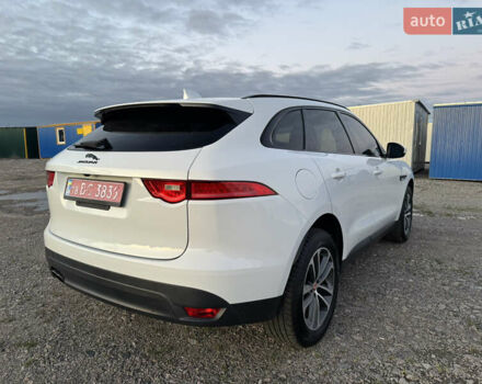 Білий Ягуар Ф-Пейс, об'ємом двигуна 2 л та пробігом 109 тис. км за 24999 $, фото 10 на Automoto.ua