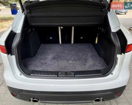 Ягуар Ф-Пейс 2018 у Дніпро (Дніпропетровську) на Automoto.ua Білий Ягуар Ф-Пейс, об'ємом двигуна 2 л та пробігом 140 тис. км за 21500 $, фото 26 на Automoto.ua