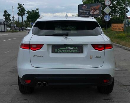 Белый Ягуар Ф-Пейс, объемом двигателя 2 л и пробегом 121 тыс. км за 23990 $, фото 5 на Automoto.ua