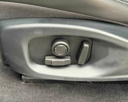 Белый Ягуар Ф-Пейс, объемом двигателя 2 л и пробегом 120 тыс. км за 25500 $, фото 15 на Automoto.ua