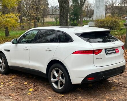 Белый Ягуар Ф-Пейс, объемом двигателя 2 л и пробегом 80 тыс. км за 25990 $, фото 8 на Automoto.ua