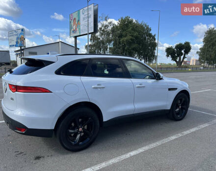 Білий Ягуар Ф-Пейс, об'ємом двигуна 3 л та пробігом 93 тис. км за 29500 $, фото 5 на Automoto.ua