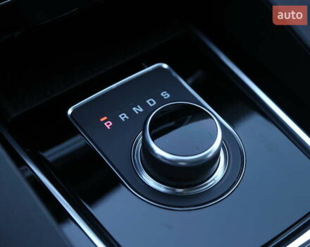 Белый Ягуар Ф-Пейс, объемом двигателя 2 л и пробегом 40 тыс. км за 29500 $, фото 21 на Automoto.ua