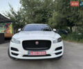 Білий Ягуар Ф-Пейс, об'ємом двигуна 2 л та пробігом 109 тис. км за 24999 $, фото 6 на Automoto.ua