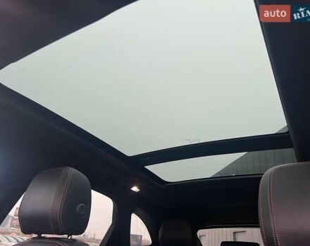 Белый Ягуар Ф-Пейс, объемом двигателя 2 л и пробегом 129 тыс. км за 25590 $, фото 24 на Automoto.ua