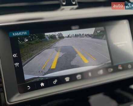 Білий Ягуар Ф-Пейс, об'ємом двигуна 2 л та пробігом 121 тис. км за 23490 $, фото 28 на Automoto.ua