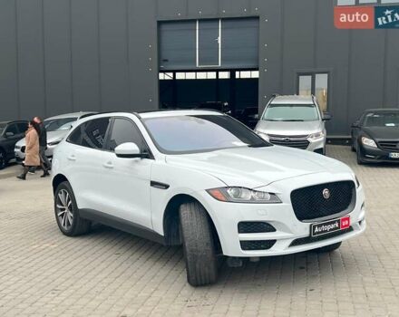 Белый Ягуар Ф-Пейс, объемом двигателя 2 л и пробегом 129 тыс. км за 25590 $, фото 14 на Automoto.ua