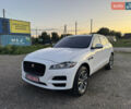 Белый Ягуар Ф-Пейс, объемом двигателя 2 л и пробегом 105 тыс. км за 28000 $, фото 9 на Automoto.ua