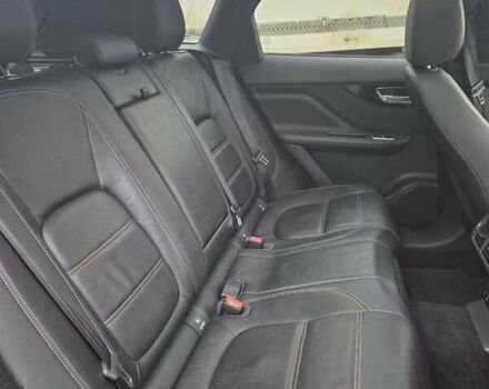 Белый Ягуар Ф-Пейс, объемом двигателя 2 л и пробегом 129 тыс. км за 25400 $, фото 17 на Automoto.ua