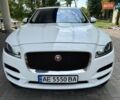Білий Ягуар Ф-Пейс, об'ємом двигуна 2 л та пробігом 140 тис. км за 21900 $, фото 9 на Automoto.ua