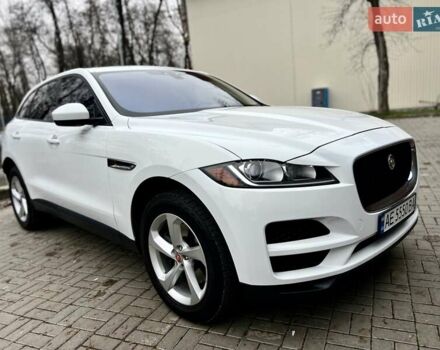 Белый Ягуар Ф-Пейс, объемом двигателя 3 л и пробегом 140 тыс. км за 21500 $, фото 3 на Automoto.ua