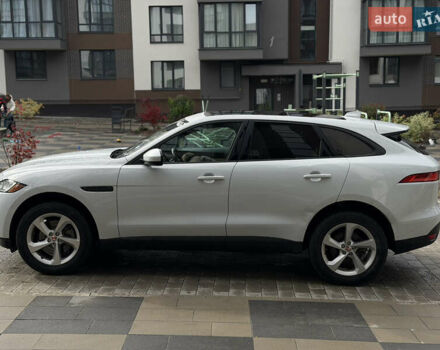 Білий Ягуар Ф-Пейс, об'ємом двигуна 2 л та пробігом 163 тис. км за 14000 $, фото 5 на Automoto.ua