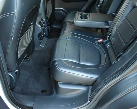 Белый Ягуар Ф-Пейс, объемом двигателя 3 л и пробегом 50 тыс. км за 10000 $, фото 12 на Automoto.ua