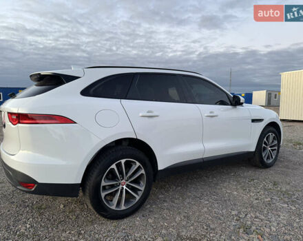 Білий Ягуар Ф-Пейс, об'ємом двигуна 2 л та пробігом 109 тис. км за 24999 $, фото 9 на Automoto.ua