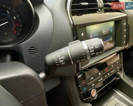 Ягуар Ф-Пейс 2018 у Дніпро (Дніпропетровську) на Automoto.ua Білий Ягуар Ф-Пейс, об'ємом двигуна 2 л та пробігом 140 тис. км за 21500 $, фото 41 на Automoto.ua