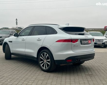 Белый Ягуар Ф-Пейс, объемом двигателя 2 л и пробегом 129 тыс. км за 25590 $, фото 7 на Automoto.ua