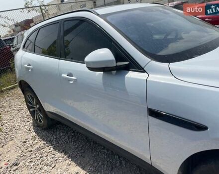 Білий Ягуар Ф-Пейс, об'ємом двигуна 2 л та пробігом 128 тис. км за 9500 $, фото 2 на Automoto.ua