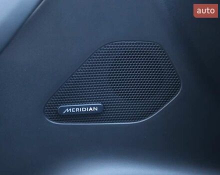 Белый Ягуар Ф-Пейс, объемом двигателя 2 л и пробегом 40 тыс. км за 29500 $, фото 24 на Automoto.ua